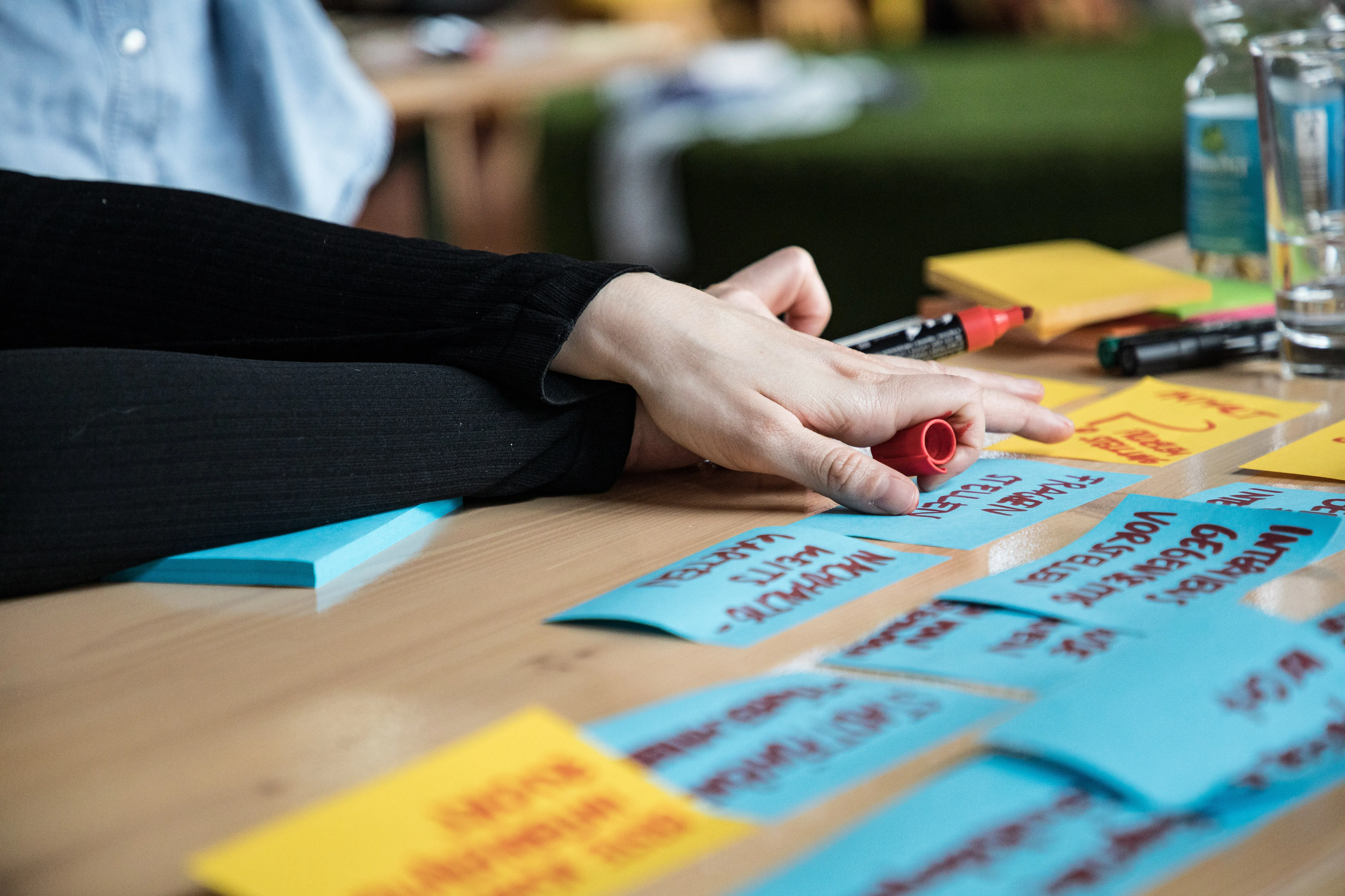 Workshop mit den Stadtwerken Karlsruhe · ARTCOM Forschungsprojekt · Foto: Benjamin Breitkopf
